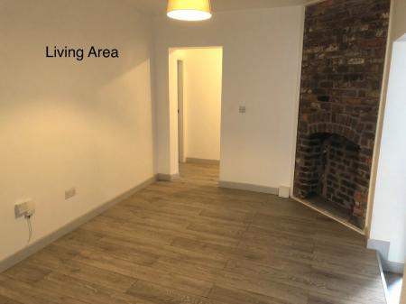 2 bedroom Flat to let in Hill Street, Stoke-On-Trent, ST4