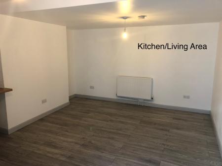 2 bedroom Flat to let in Hill Street, Stoke-On-Trent, ST4