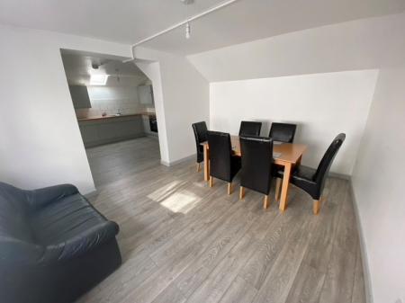 1 bedroom Flat to let in Hill Street, Stoke-On-Trent, ST4