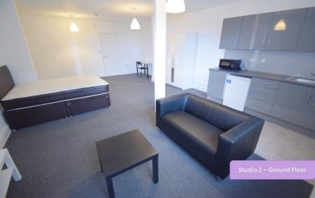 1 bedroom Studio flat to let in King Street, Newcastle-Under-Lyme, ST5