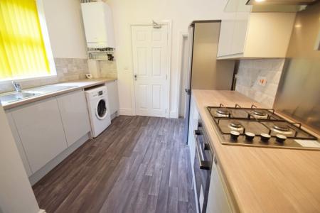 5 bedroom Terraced House to let in Leek Road, Joiners Square, Shelton, Stoke-On-Trent, ST1