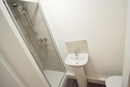 5 bedroom Terraced House to let in Leek Road, Joiners Square, Shelton, Stoke-On-Trent, ST1