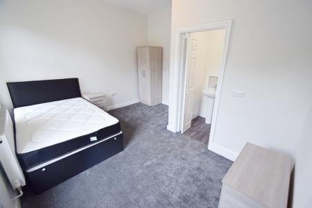 5 bedroom Terraced House to let in Leek Road, Joiners Square, Shelton, Stoke-On-Trent, ST1