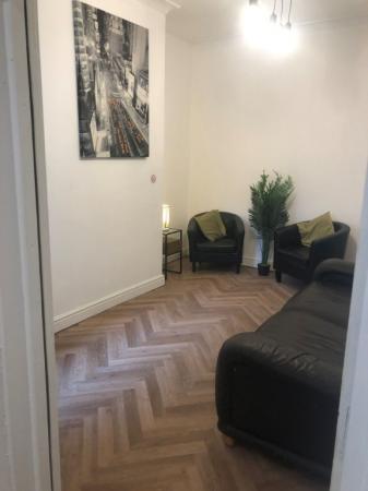 5 bedroom Terraced House to let in Queen Anne Street, Stoke-On-Trent, ST4