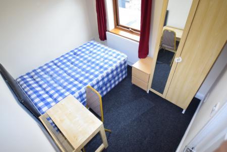 6 bedroom Terraced House to let in Seaford Street, Shelton, Stoke-On-Trent, ST4