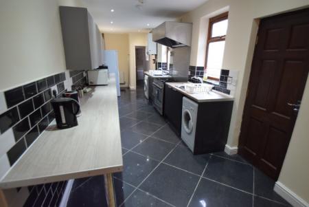 6 bedroom Terraced House to let in Seaford Street, Shelton, Stoke-On-Trent, ST4