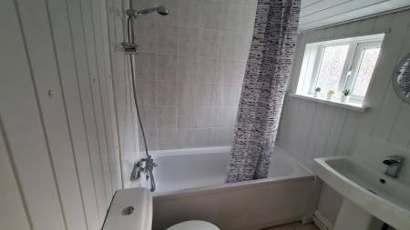 5 bedroom Terraced House to let in Seaford Street, Shelton, Stoke-On-Trent, ST4