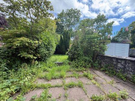 4 bedroom Terraced House to let in Sneyd Terrace, Silverdale, ST5