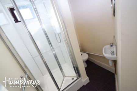 1 bedroom Studio flat to let in Stoke Road, Shelton, Stoke-On-Trent, ST4