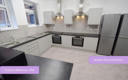 1 bedroom House share to let in King Street, Newcastle-Under-Lyme, ST5