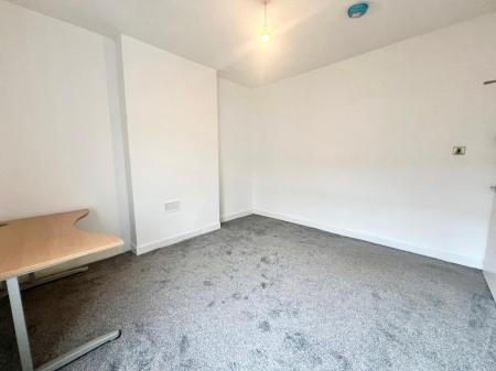 4 bedroom House share to let in Seaford Street, Stoke-On-Trent, ST4