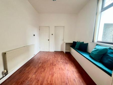 4 bedroom House share to let in Seaford Street, Stoke-On-Trent, ST4