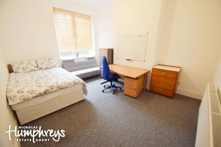 6 bedroom House share to let in The Parkway, Shelton, Stoke-On-Trent, ST1