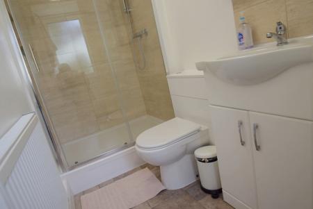 6 bedroom Terraced House to let in Wharf Street, Newcastle-Under-Lyme, ST5