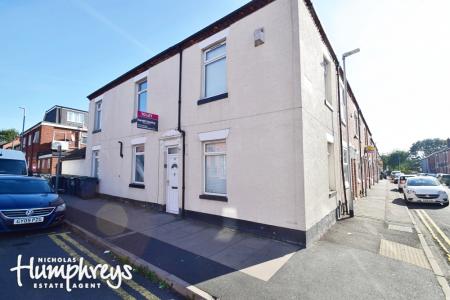 1 bedroom Terraced House to let in Darnley Street, Shelton, Stoke-On-Trent, ST4