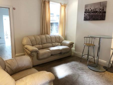 4 bedroom House share to let in Guildford Street, Shelton, Stoke-On-Trent, ST4