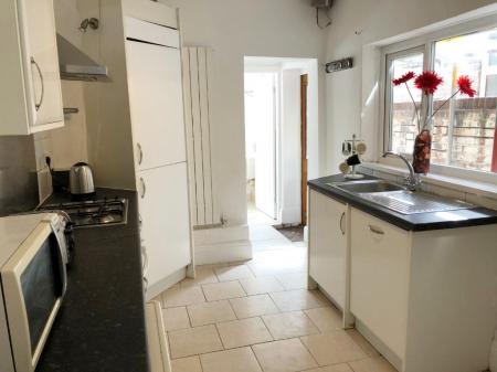 4 bedroom House share to let in Guildford Street, Shelton, Stoke-On-Trent, ST4