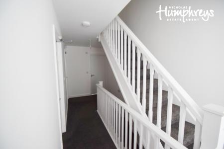 3 bedroom House share to let in Lyme Valley Mews, Newcastle-Under-Lyme, ST5