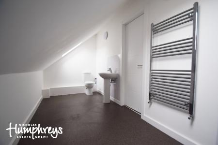 3 bedroom House share to let in Lyme Valley Mews, Newcastle-Under-Lyme, ST5