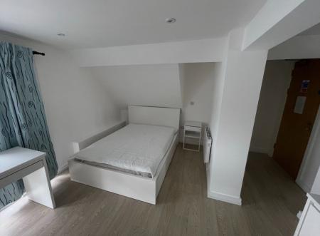 1 bedroom Studio flat to let in Orme Road, Newcastle-Under-Lyme, ST5