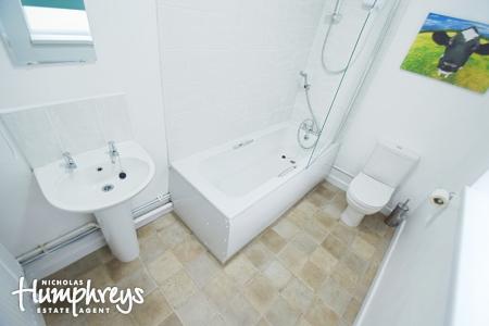 3 bedroom Terraced House to let in Boothen Road, Stoke-On-Trent, ST4