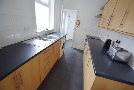 4 bedroom Terraced House to let in Beresford Street, Shelton, Stoke-On-Trent, ST4