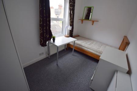 4 bedroom Terraced House to let in Beresford Street, Shelton, Stoke-On-Trent, ST4