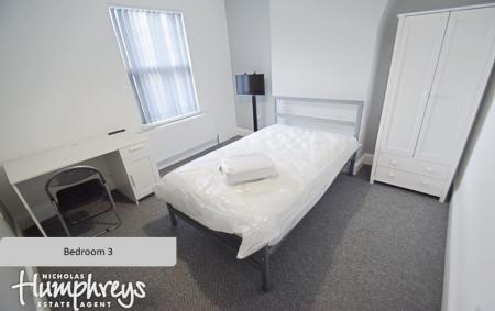 4 bedroom Terraced House to let in Cauldon Road, Shelton, Stoke-On-Trent, ST4