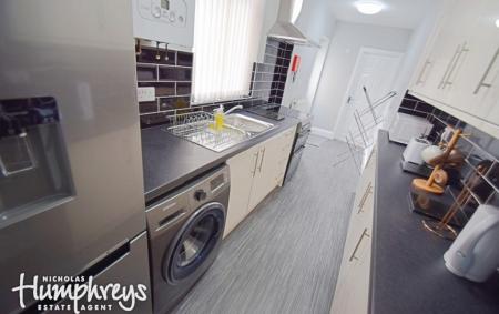 4 bedroom Terraced House to let in Cauldon Road, Shelton, Stoke-On-Trent, ST4