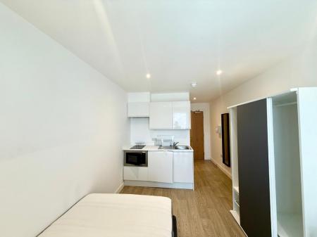 1 bedroom Apartment to let in London Road, Newcastle-Under-Lyme, ST5