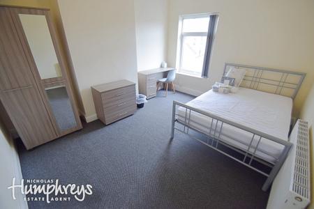 3 bedroom Terraced House to let in Watford Street, Shelton, Stoke-On-Trent, ST4