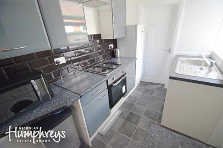 3 bedroom Terraced House to let in Spencer Road, Shelton, Stoke-On-Trent, ST4