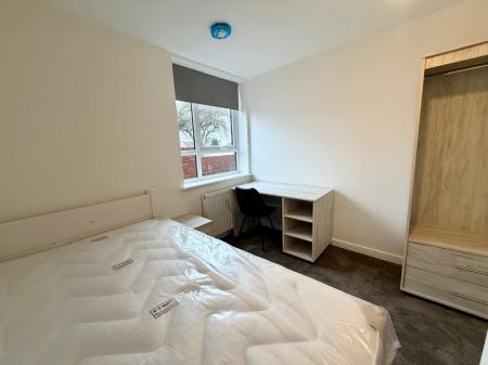 6 bedroom Flat to let in Havelock Place, Stoke-On-Trent, ST1