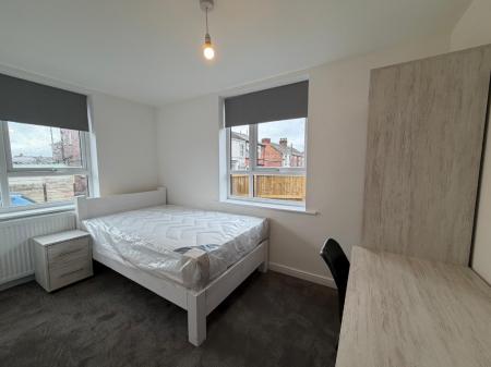 6 bedroom Flat to let in Havelock Place, Stoke-On-Trent, ST1