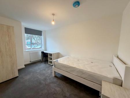 6 bedroom Flat to let in Havelock Place, Stoke-On-Trent, ST1