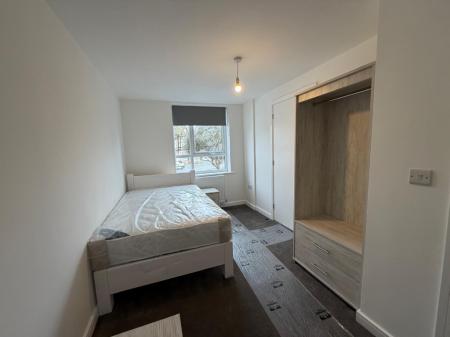 6 bedroom Flat to let in Havelock Place, Stoke-On-Trent, ST1