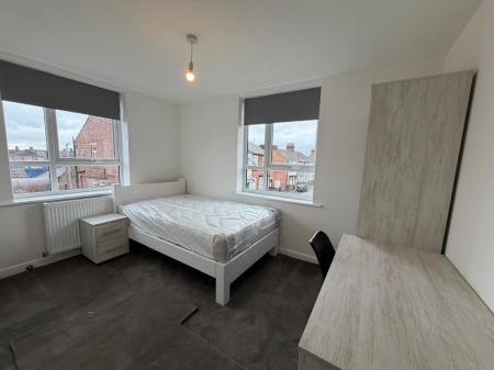 6 bedroom Flat to let in Havelock Place, Stoke-On-Trent, ST1