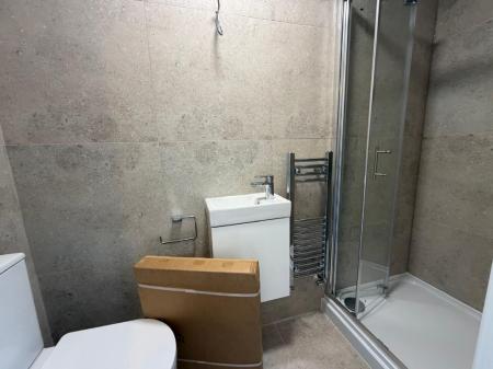 6 bedroom Flat to let in Havelock Place, Stoke-On-Trent, ST1