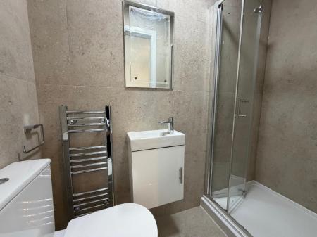 6 bedroom Flat to let in Havelock Place, Stoke-On-Trent, ST1