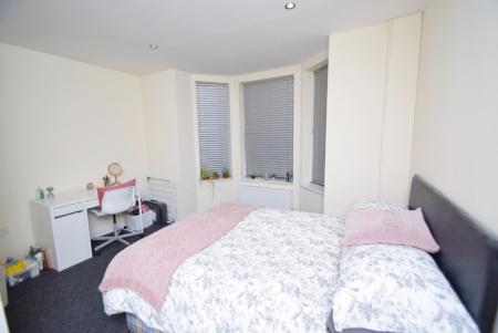 8 bedroom Terraced House to let in Cauldon Road, Shelton, Stoke-On-Trent, ST4