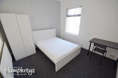 3 bedroom Terraced House to let in Conway Street, Shelton, Stoke-On-Trent, ST4