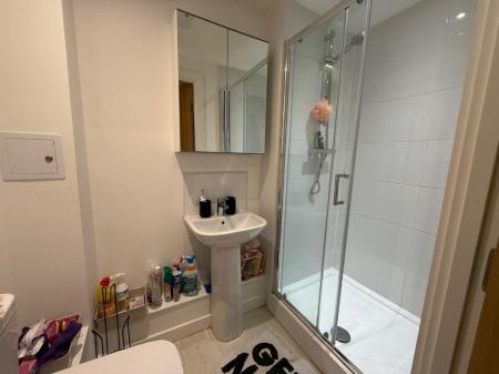 1 bedroom Apartment to let in London Road, Newcastle-Under-Lyme, ST5