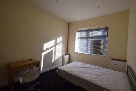 4 bedroom Terraced House to let in Boughey Road, Shelton, Stoke-On-Trent, ST4