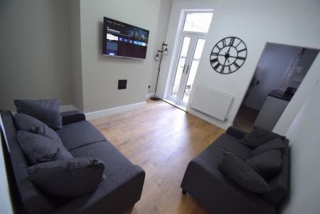 4 bedroom House share to let in Conway Street, Shelton, Stoke-On-Trent, ST4