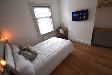 4 bedroom House share to let in Conway Street, Shelton, Stoke-On-Trent, ST4
