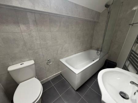 1 bedroom Flat to let in Hill Street, Stoke-On-Trent, ST4