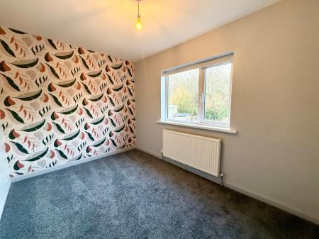 4 bedroom Terraced House to let in Church Street, Silverdale, ST5