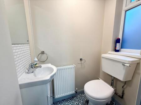 4 bedroom Terraced House to let in Church Street, Silverdale, ST5