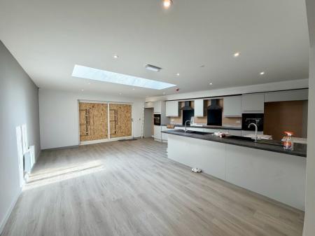 Liverpool Road, Stoke-On-Trent, ST4