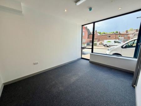 24 bedroom Terraced House to let in Liverpool Road, Stoke-On-Trent, ST4
